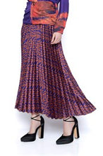 Load image into Gallery viewer, Picadilly Skirt
